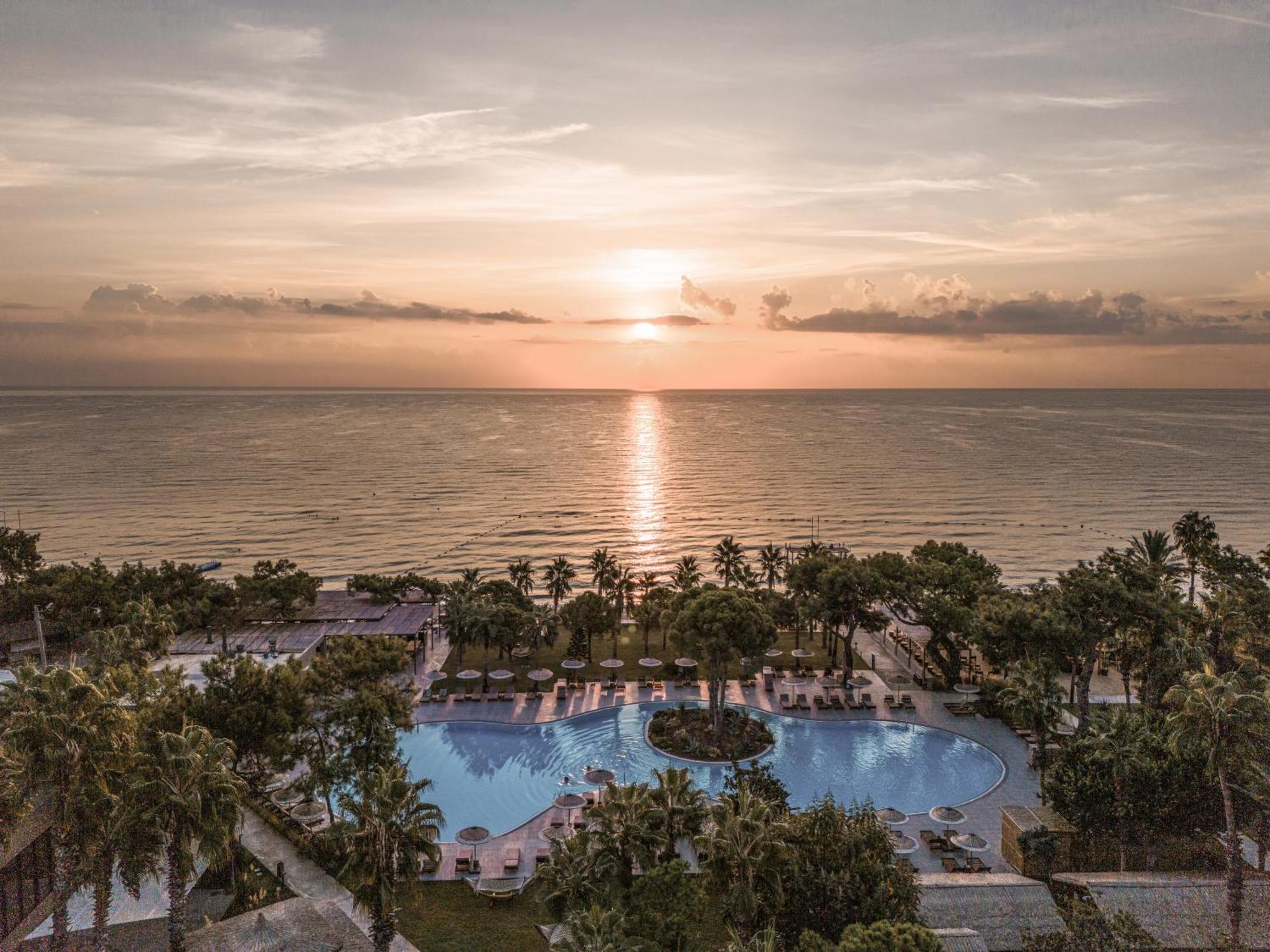 Balmy Beach Resort 凯梅尔 外观 照片